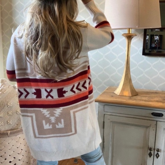 New Aztec Tribal Print Western Long Cardigan Sweater Beth Dutton Yellowstone - Picture 7 of 9